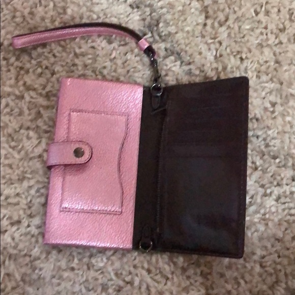 Pink metallic wallet/wristlet - Picture 2 of 4
